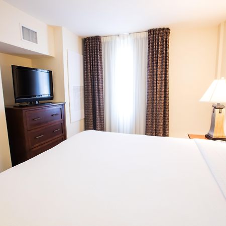 Staybridge Suites Austin Airport By Ihg Eksteriør billede