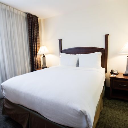 Staybridge Suites Austin Airport By Ihg Eksteriør billede