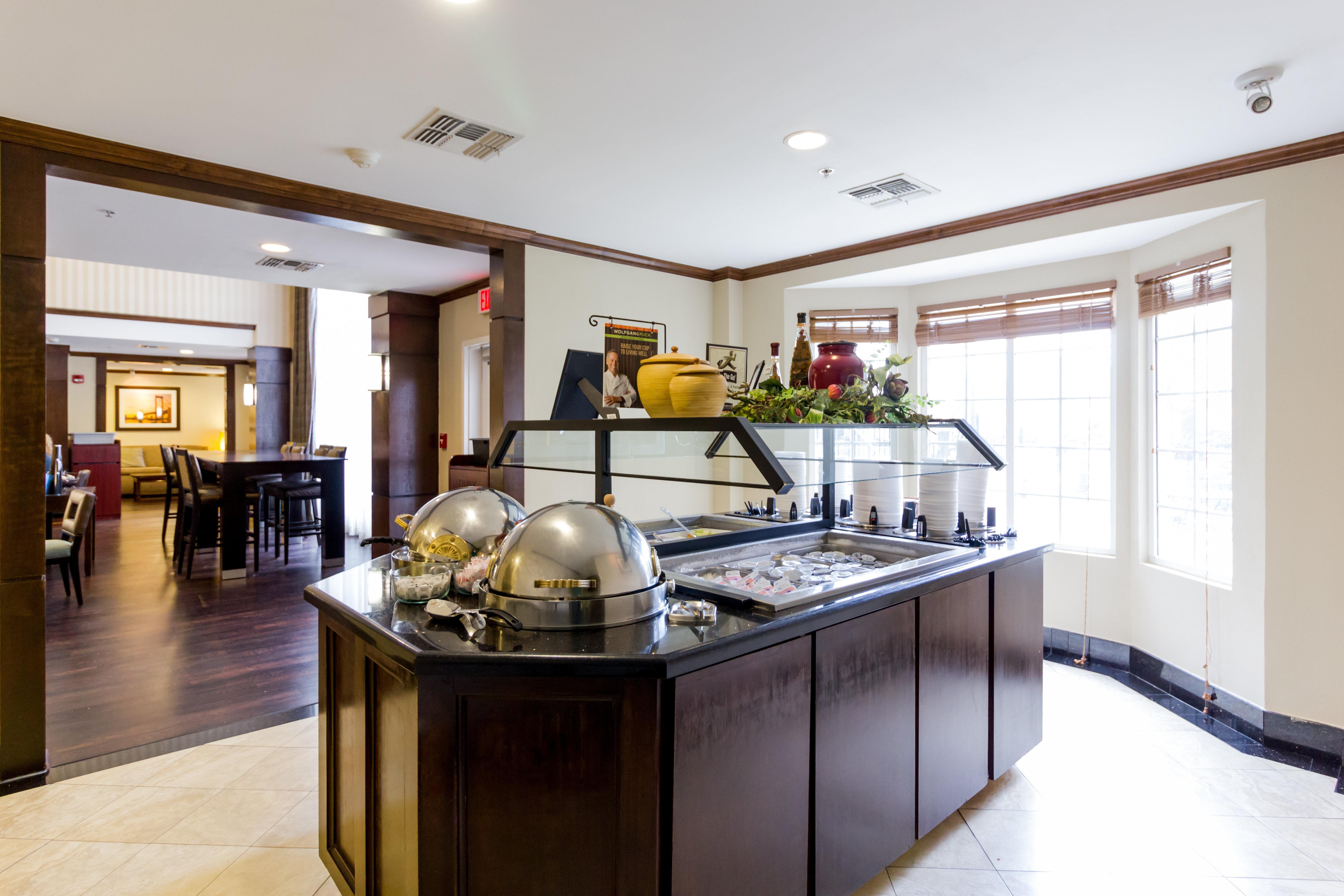 Staybridge Suites Austin Airport By Ihg Eksteriør billede