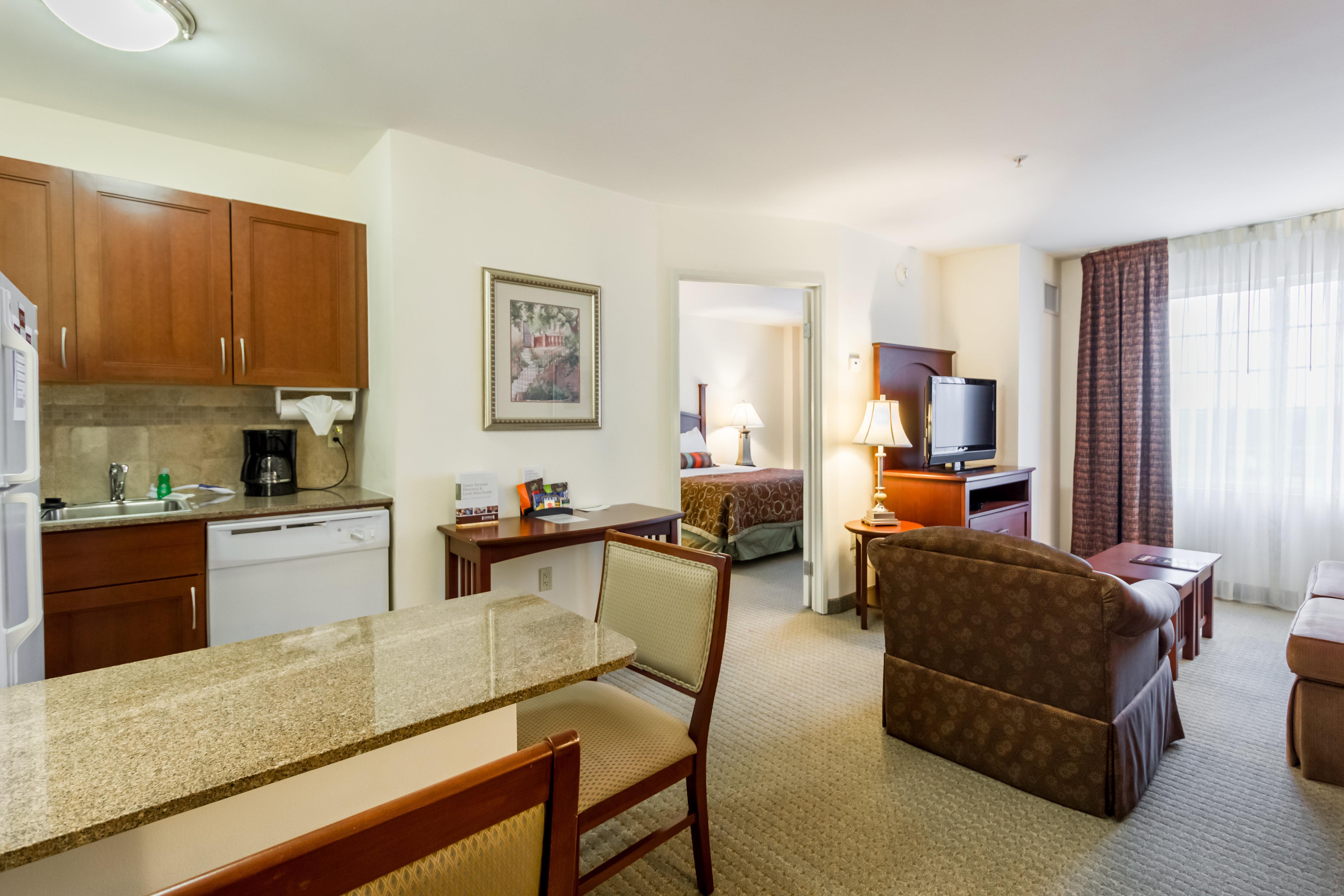 Staybridge Suites Austin Airport By Ihg Eksteriør billede