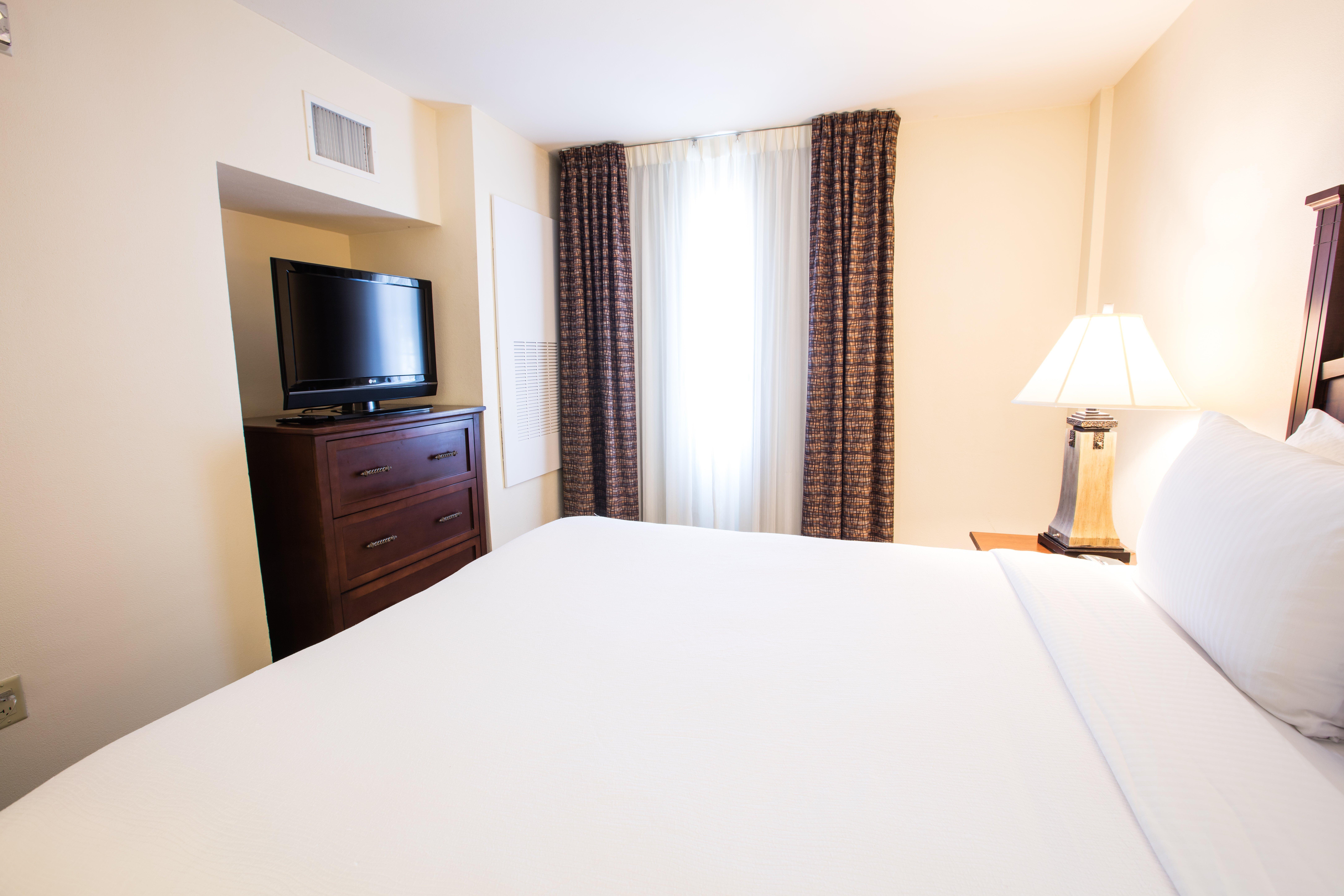 Staybridge Suites Austin Airport By Ihg Eksteriør billede
